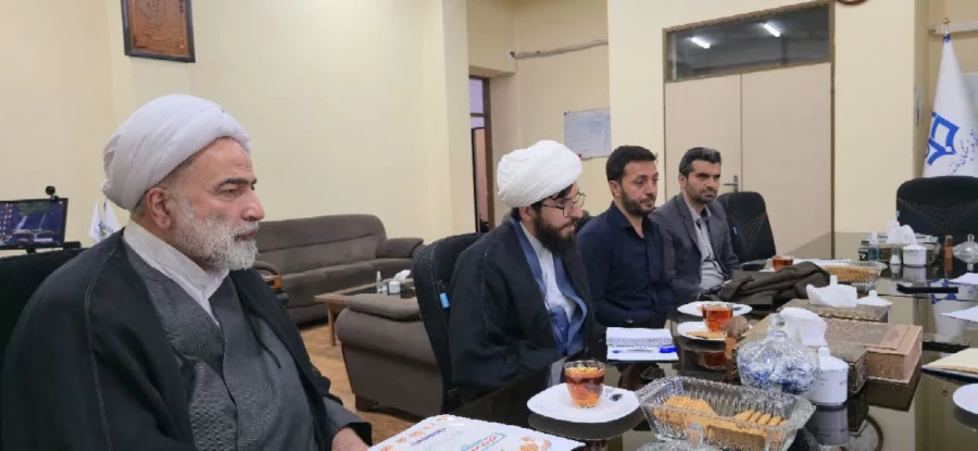 نشست برنامه ریزی فعالیت های قرآنی دانشگاه فرهنگیان مازندران 6