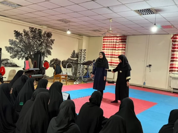  کارگاه آموزشی «حرکات اصلاحی»  3