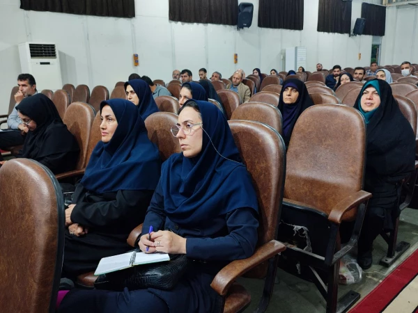 گردهمایی معلمان راهنمایی کارورزی مرکز شهید رجایی بابل  3