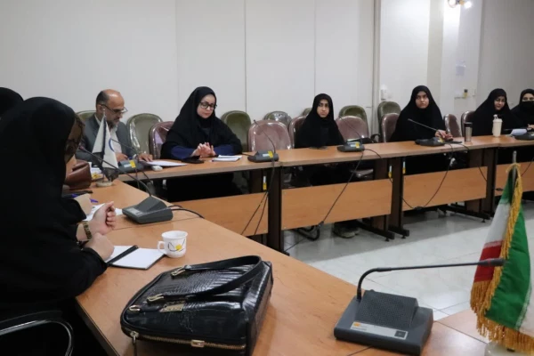 جلسه پرسش و پاسخ مدیران گروه ها با نمایندگان آموزشی کلاسها 4