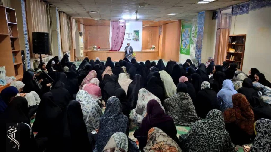 جشن شب میلاد حضرت زینب کبری (س) 
شبی از جنسِ نور و نغمه  2