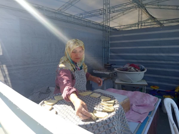 بازدید دانشجو معلمان از جشنواره بومی کئی پلا 3