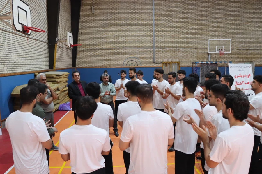 برگزاری دوره مربیگری درجه ۳ هندبال در دانشگاه فرهنگیان مازندران 
 7