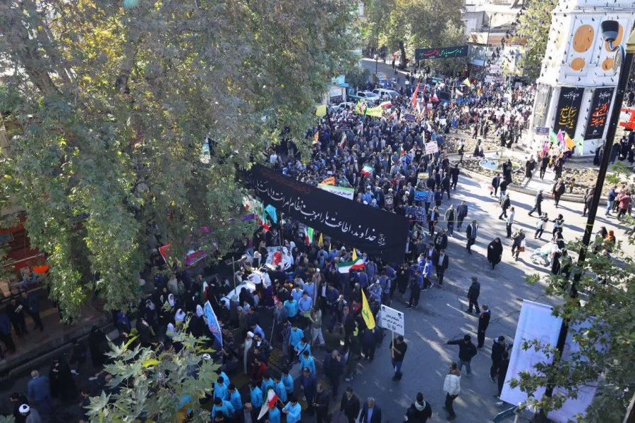 حضور دانشجو معلمان در راهعپیمایی 13 آبان 3