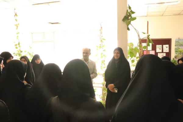 جمعی از دانش آموزان رشته معارفی مدرسه صدرا بابل امروز یکشنبه ۱۸ آبان ۱۴۰۴ از دانشگاه فرهنگیان مرکز حضرت فاطمه(س)بازدید کرده اند. 2