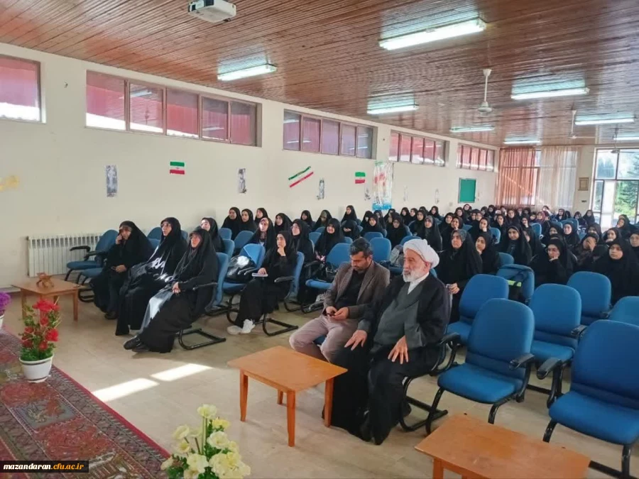 برگزاری مرحله نخست طرح «معراج» برای نودانشجومعلمان در واحدهای دانشگاه فرهنگیان مازندران
 2