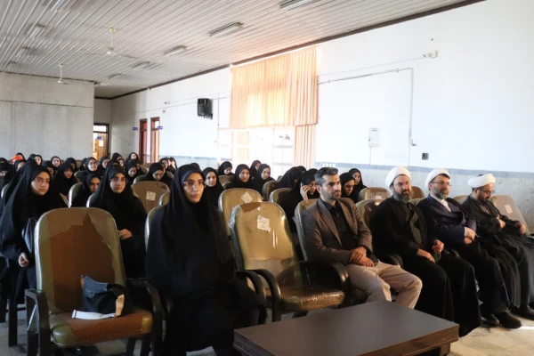 برگزاری مرحله نخست طرح «معراج» برای نودانشجومعلمان در واحدهای دانشگاه فرهنگیان مازندران
 5