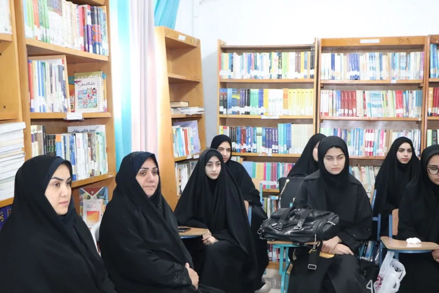 نشست صمیمانه همکاران پردیس و دانشجو معلمان 4