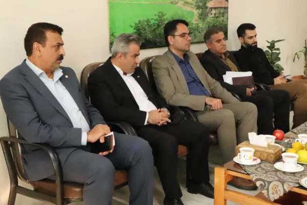 بازدید فرماندار، شهردار،رئیس آموزش پرورش و جمعی از مدیران شهرستان قائمشهر از مرکز حضرت فاطمه(س) 2