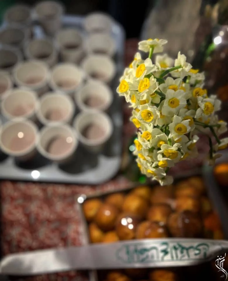 در قاب های این شب نورانی، 
دل هایی پیداست که
 با ذکر «یا فاطمه ﷺ» آرام گرفته اند. 2