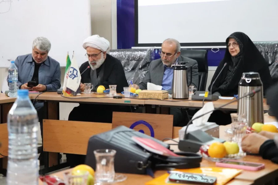 جلسه توجیحی با حضور اساتید مشاوره دانشجومعلمان شاهد وایثارگر 3