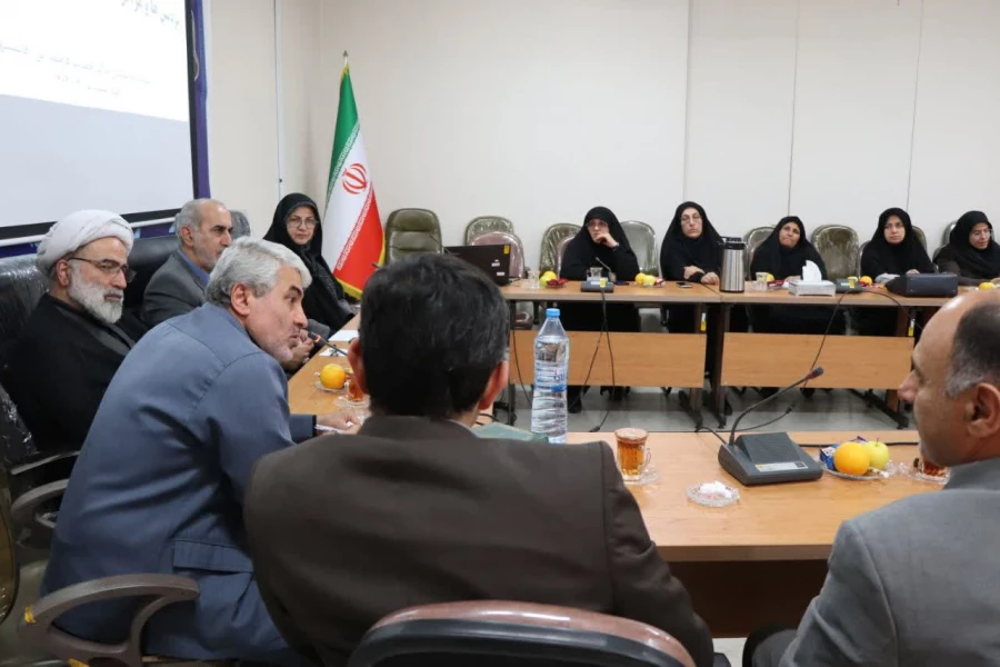 جلسه توجیحی با حضور اساتید مشاوره دانشجومعلمان شاهد وایثارگر 7
