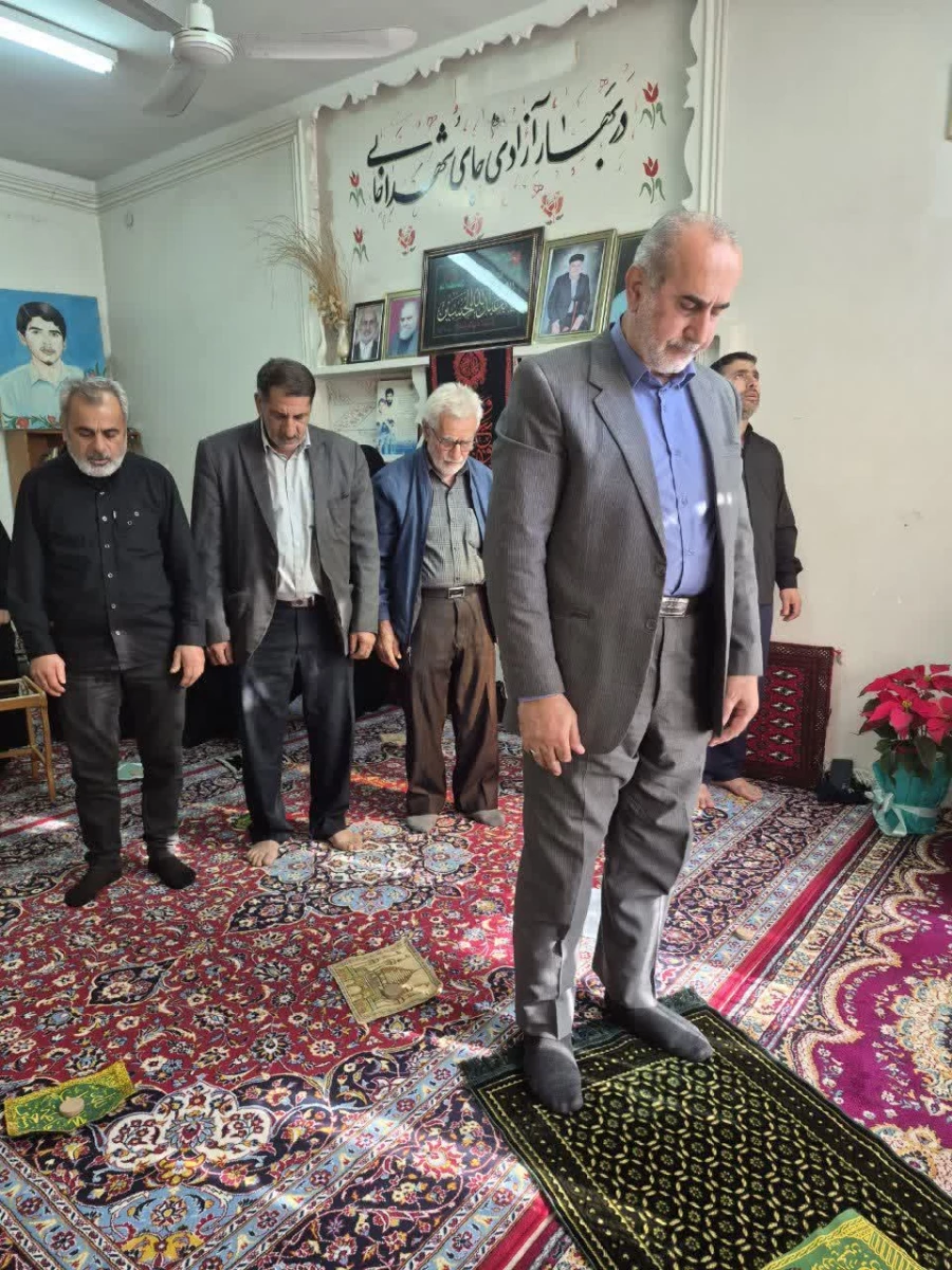 بازدید از خانواده شهیدان حسین و علی علی نژاد 6