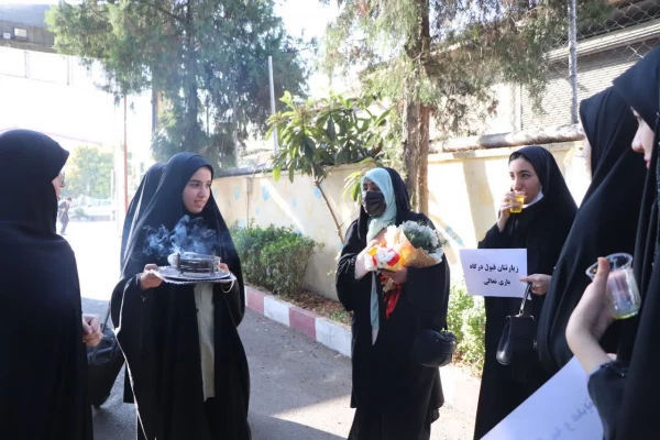 استقبال گرم از دانشجوی زائر پس از بازگشت از سفر معنوی حج 2
