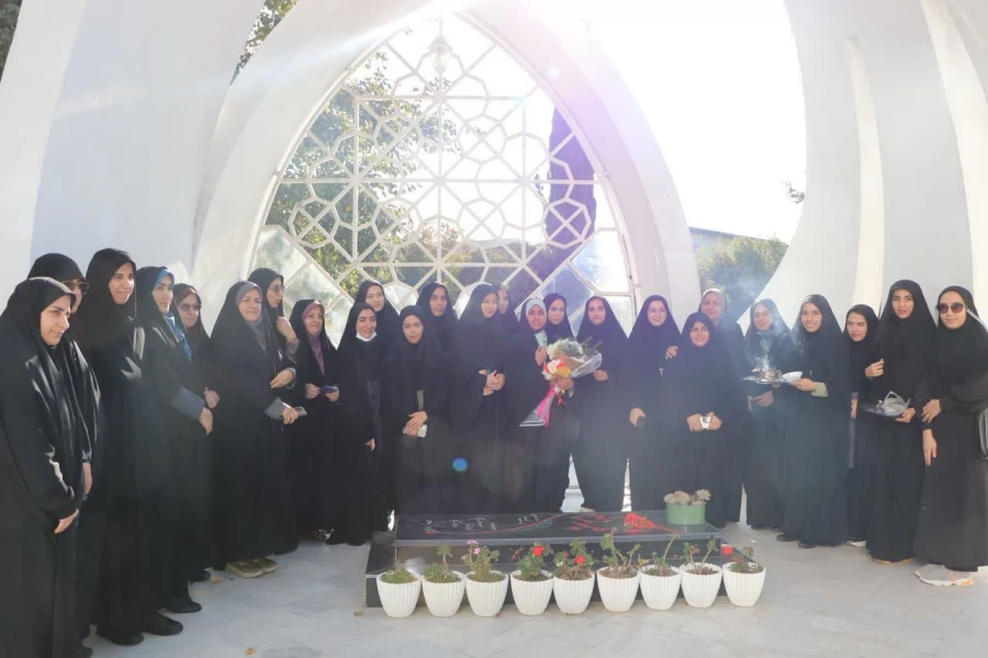 استقبال گرم از دانشجوی زائر پس از بازگشت از سفر معنوی حج 4