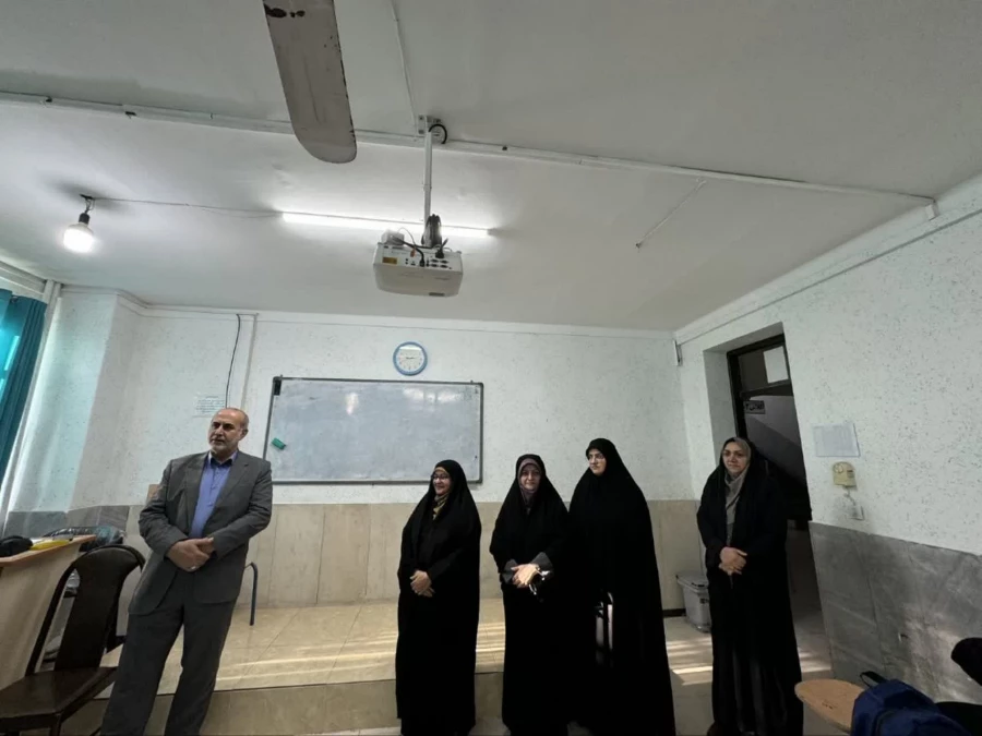 بازدید رئیس دانشگاه فرهنگیان مازندران از کلاس های آموزشی پردیس فاطمه الزهرا(س) ساری 2