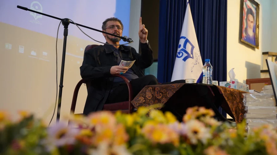 برگزاری مراسم گرامی داشت روز دانشجو در دانشگاه فرهنگیان مازندران 
 7