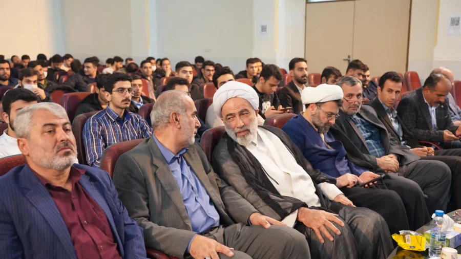 برگزاری مراسم گرامی داشت روز دانشجو در دانشگاه فرهنگیان مازندران 
 9