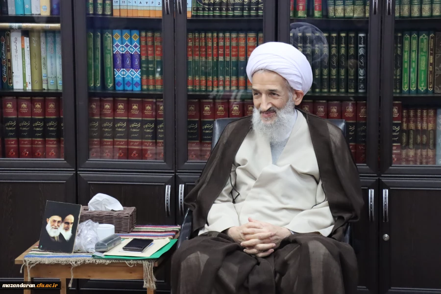 دیدار اعضای هیات رئیسه دانشگاه فرهنگیان با نماینده ولی فقیه در مازندران
 3