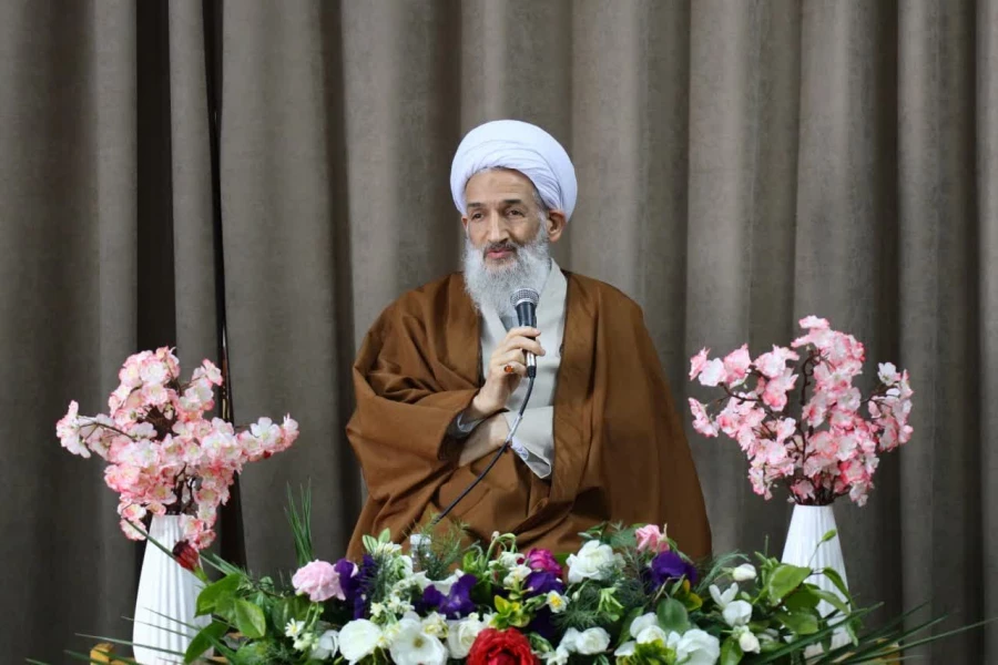 آیت الله محمدی لائینی: باید معضلات و مشکلات دانشگاه فرهنگیان را در سطح کلان ببینیم و حل کنیم / لزوم اهمیت دادن به نسل جدید
 5