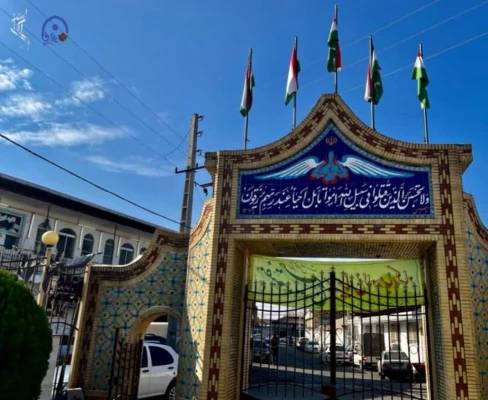 حضور دانشجومعلمان بر سر مزار شهیده نبی زاده ، معلمی که در جنگ تحمیلی دوم به شهادت رسید. 5