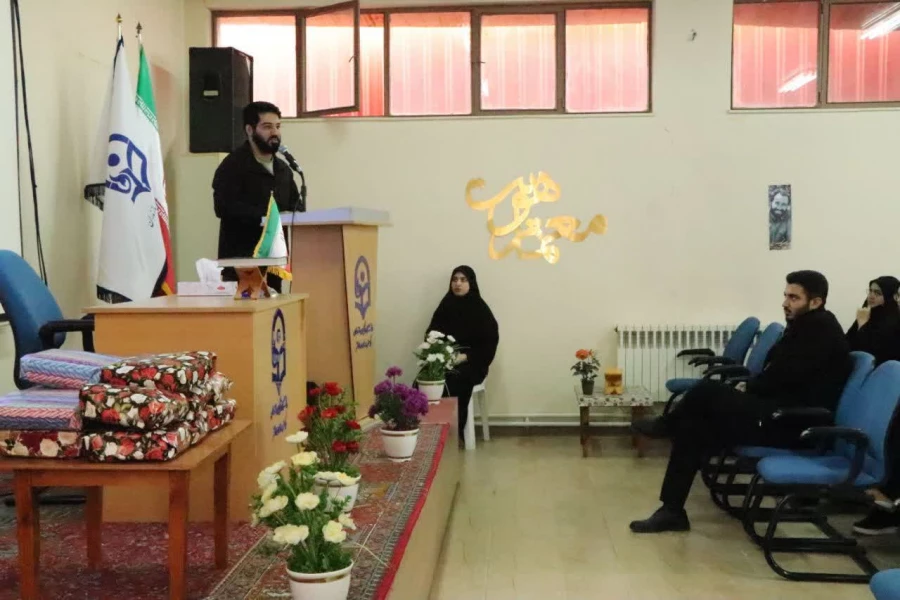 نشست صمیمی و تعاملی معاونت سیاست ورزی ناحیه بسیج دانشجویی استان با دانشجویان مرکز حضرت فاطمه(س)قائمشهر 2