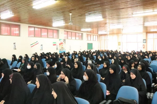 نشست صمیمی و تعاملی معاونت سیاست ورزی ناحیه بسیج دانشجویی استان با دانشجویان مرکز حضرت فاطمه(س)قائمشهر 2
