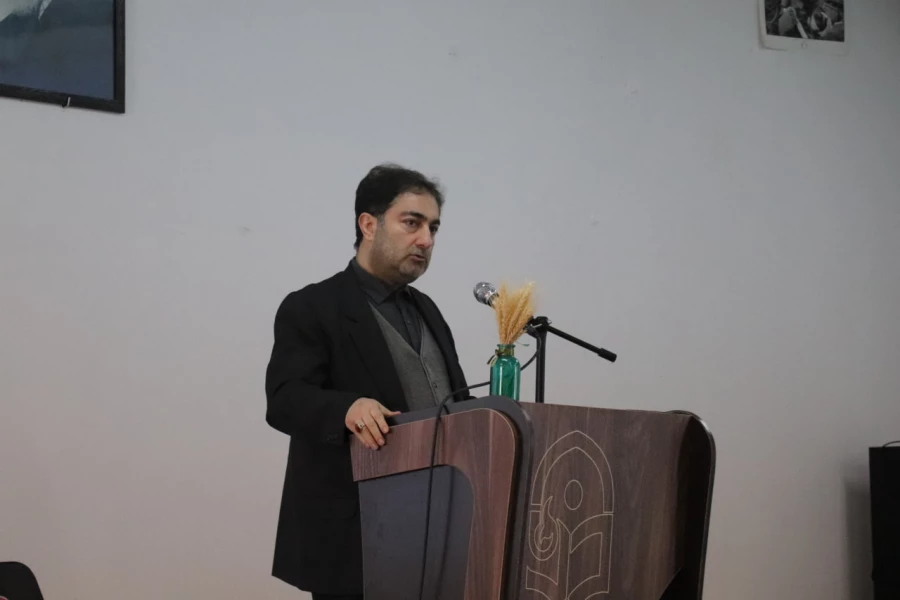 برگزاری نشست گفتمانی 8