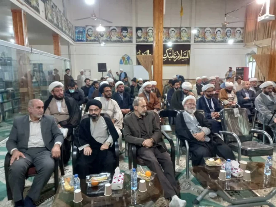 حضور رئیس دانشگاه فرهنگیان مازندران در نشست وحدت حوزه و دانشگاه قائم شهر
 4