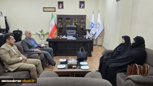 نشست رئیس دانشگاه فرهنگیان مازندران با روسای جدید دانشکده ها

نشست رئیس دانشگاه فرهنگیان مازندران با روسای جدید دانشکده ها برگزار شد.