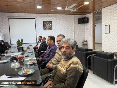 برگزاری جلسه شورای اداری دانشکده علوم پایه با حضور مهدوی رئیس دانشگاه فرهنگیان مازندران
