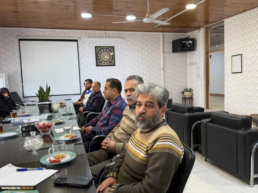 برگزاری جلسه شورای اداری دانشکده علوم پایه با حضور مهدوی رئیس دانشگاه فرهنگیان مازندران
 2