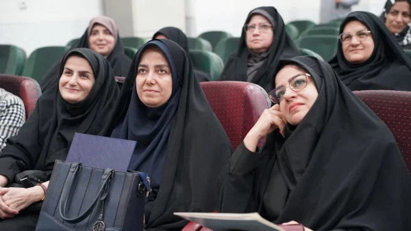 برگزاری آیین تکریم و معارفه رئیس دانشگاه فرهنگیان استان مازندران 
 16