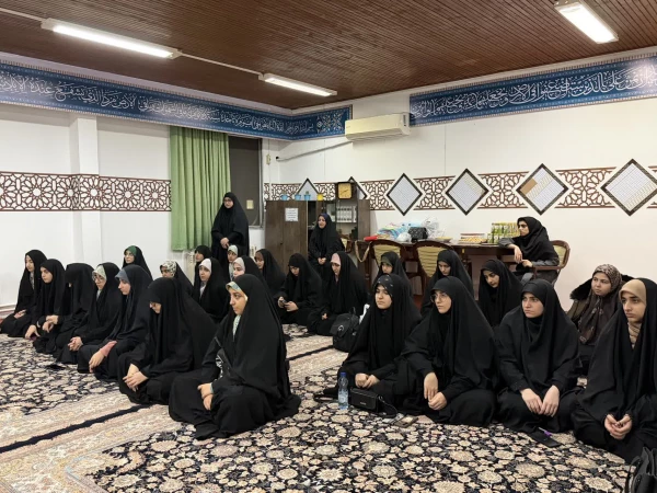 برگزاری مراسم بدرقه دانشجویان اعزامی به اردوی راهیان نور 8