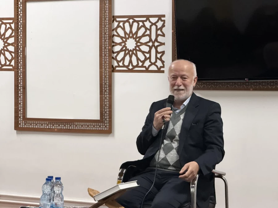 برگزاری مراسم بدرقه دانشجویان اعزامی به اردوی راهیان نور 9