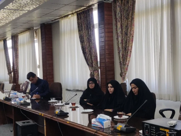 برگزاری نشست صمیمانه رئیس و مسئولین دانشکده علوم انسانی شهید رجایی بابل با نیروهای محترم شرکتی
 3